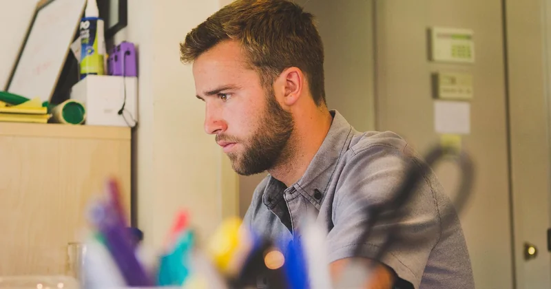 Comment améliorer sa concentration au travail avec un planning simple ?